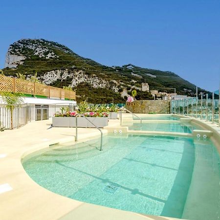 Ocean Spa Suite 11-Hosted By Sweetstay Gibilterra Esterno foto